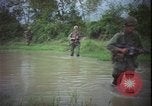 Immagine di Funzionamento Wallowa Vietnam, 1967, secondo 40 filmato di repertorio 65675078408
