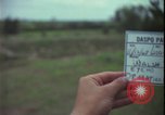 Immagine di Abitanti di un villaggio vietnamita Vietnam, 1967, secondo 6 filmato di repertorio 65675078409