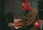 Immagine di Club Danang USO Da Nang Vietnam, 1966, secondo 5 filmato di repertorio 65675078417