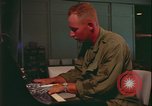 Immagine di Club Danang USO Da Nang Vietnam, 1966, secondo 7 filmato di repertorio 65675078417