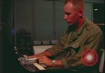 Immagine di Club Danang USO Da Nang Vietnam, 1966, secondo 13 filmato di repertorio 65675078417