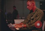 Immagine di Club Danang USO Da Nang Vietnam, 1966, secondo 19 filmato di repertorio 65675078417