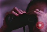 Immagine di notte finestre appartamento United States USA, 1977, secondo 55 filmato di repertorio 65675078432