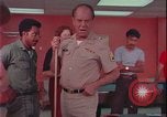 Immagine di i soldati giocano United States USA, 1977, secondo 22 filmato di repertorio 65675078435