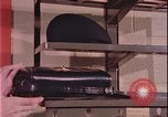 Immagine di i soldati giocano United States USA, 1977, secondo 28 filmato di repertorio 65675078435