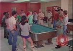 Immagine di i soldati giocano United States USA, 1977, secondo 59 filmato di repertorio 65675078435