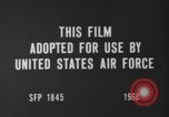 Standbild Teenagerparty Kanada, 1968, aus Sekunde 8 historischem Filmmaterial Videoclip 65675078438