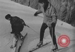 Standbild Teenager Kanada, 1968, aus Sekunde 50 historischem Filmmaterial Videoclip 65675078439