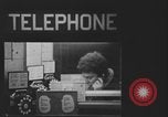 Standbild Ein Teenager-Paar Kanada, 1968, aus Sekunde 4 historischem Filmmaterial Videoclip 65675078440