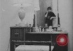 Standbild Ein Teenager-Paar Kanada, 1968, aus Sekunde 54 historischem Filmmaterial Videoclip 65675078440