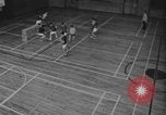 Standbild Hockey im Innenbereich Kanada, 1968, aus Sekunde 9 historischem Filmmaterial Videoclip 65675078441