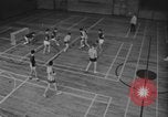 Standbild Hockey im Innenbereich Kanada, 1968, aus Sekunde 19 historischem Filmmaterial Videoclip 65675078441