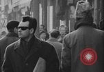 Standbild Zeitschriften für Erwachsene Montreal Kanada, 1968, aus Sekunde 5 historischem Filmmaterial Videoclip 65675078442