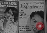 Standbild Zeitschriften für Erwachsene Montreal Kanada, 1968, aus Sekunde 20 historischem Filmmaterial Videoclip 65675078442