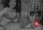 Standbild Zeitschriften für Erwachsene Montreal Kanada, 1968, aus Sekunde 31 historischem Filmmaterial Videoclip 65675078442