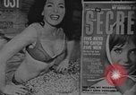 Standbild Zeitschriften für Erwachsene Montreal Kanada, 1968, aus Sekunde 32 historischem Filmmaterial Videoclip 65675078442