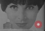 Standbild Zeitschriften für Erwachsene Montreal Kanada, 1968, aus Sekunde 52 historischem Filmmaterial Videoclip 65675078442