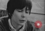 Standbild Mädchen im Teenageralter Kanada, 1968, aus Sekunde 18 historischem Filmmaterial Videoclip 65675078443
