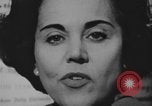 Standbild Mädchen im Teenageralter Kanada, 1968, aus Sekunde 33 historischem Filmmaterial Videoclip 65675078443