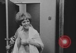Standbild Junges Paar Kanada, 1968, aus Sekunde 11 historischem Filmmaterial Videoclip 65675078446