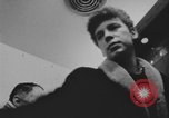 Standbild Junges Paar Kanada, 1968, aus Sekunde 17 historischem Filmmaterial Videoclip 65675078446