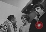 Standbild Junges Paar Kanada, 1968, aus Sekunde 21 historischem Filmmaterial Videoclip 65675078446