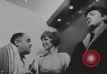 Standbild Junges Paar Kanada, 1968, aus Sekunde 24 historischem Filmmaterial Videoclip 65675078446