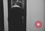 Standbild Junges Paar Kanada, 1968, aus Sekunde 37 historischem Filmmaterial Videoclip 65675078446