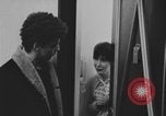 Standbild Junges Paar Kanada, 1968, aus Sekunde 50 historischem Filmmaterial Videoclip 65675078446