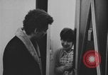 Standbild Junges Paar Kanada, 1968, aus Sekunde 60 historischem Filmmaterial Videoclip 65675078446