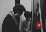 Standbild Junges Paar Kanada, 1968, aus Sekunde 62 historischem Filmmaterial Videoclip 65675078446