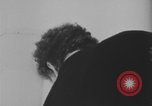 Standbild Ein Teenager-Paar Kanada, 1968, aus Sekunde 10 historischem Filmmaterial Videoclip 65675078447