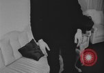Standbild Ein Teenager-Paar Kanada, 1968, aus Sekunde 41 historischem Filmmaterial Videoclip 65675078447