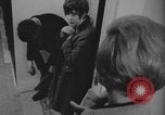 Standbild Ein Teenager-Paar Kanada, 1968, aus Sekunde 62 historischem Filmmaterial Videoclip 65675078447
