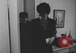 Standbild Ein Teenager-Paar Kanada, 1968, aus Sekunde 4 historischem Filmmaterial Videoclip 65675078449