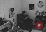 Standbild Ein Teenager-Paar Kanada, 1968, aus Sekunde 26 historischem Filmmaterial Videoclip 65675078449