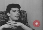 Standbild Ein Teenager-Paar Kanada, 1968, aus Sekunde 34 historischem Filmmaterial Videoclip 65675078449