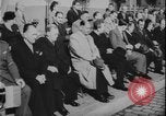 Standbild Tschechoslowakei Säuberung Prag Tschechoslowakei, 1948, aus Sekunde 18 historischem Filmmaterial Videoclip 65675078473