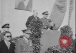 Standbild Tschechoslowakei Säuberung Prag Tschechoslowakei, 1948, aus Sekunde 28 historischem Filmmaterial Videoclip 65675078473