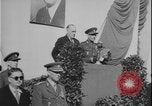 Standbild Tschechoslowakei Säuberung Prag Tschechoslowakei, 1948, aus Sekunde 30 historischem Filmmaterial Videoclip 65675078473