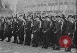 Standbild Tschechoslowakei Säuberung Prag Tschechoslowakei, 1948, aus Sekunde 32 historischem Filmmaterial Videoclip 65675078473