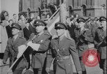 Standbild Tschechoslowakei Säuberung Prag Tschechoslowakei, 1948, aus Sekunde 39 historischem Filmmaterial Videoclip 65675078473
