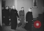 Standbild Tschechoslowakei Säuberung Prag Tschechoslowakei, 1948, aus Sekunde 60 historischem Filmmaterial Videoclip 65675078473