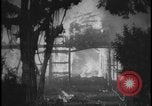 Image feu de village Îles Ryukyu d'Okinawa, 1945, de la seconde 12 séquences d'archives historiques vidéo 65675078489