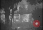 Image feu de village Îles Ryukyu d'Okinawa, 1945, de la seconde 18 séquences d'archives historiques vidéo 65675078489