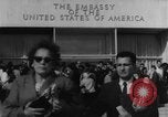 Standbild Die Vereinigten Staaten brechen die diplomatischen Beziehungen Havanna Kuba, 1961, aus Sekunde 56 historischem Filmmaterial Videoclip 65675078508