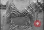 Image Modèles de maillots de bain Paris France, 1938, de la seconde 38 séquences d'archives historiques vidéo 65675078537