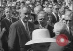 Standbild Lyndon B Johnson Thessaloniki Griechenland, 1962, aus Sekunde 12 historischem Filmmaterial Videoclip 65675078552