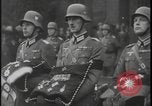 Standbild Deutsche dringen in Danzig Zweiter Weltkrieg ein Danzig Polen, 1939, aus Sekunde 35 historischem Filmmaterial Videoclip 65675078581