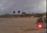 Standbild C-130 Landung Vietnamkrieg Khe Sanh Vietnam, 1968, aus Sekunde 28 historischem Filmmaterial Videoclip 65675078592
